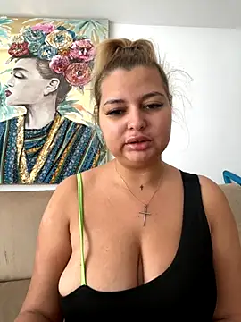 Snapshot of AllysonK chatting on September 20, 2025, 10:09 am AllysonK online show from September 20, 2025, 10:09 am