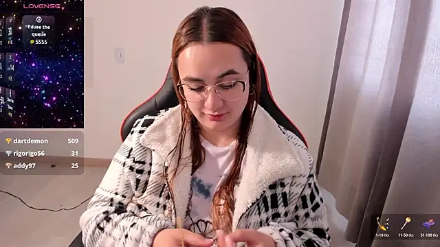 maryluna95 online show from November 13, 2025, 6:01 pm