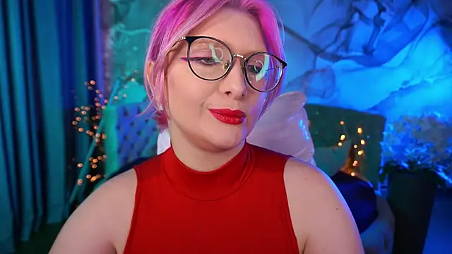 Snapshot of CoolTatis chatting on September 12, 2025, 7:19 am CoolTatis online show from September 12, 2025, 7:19 am