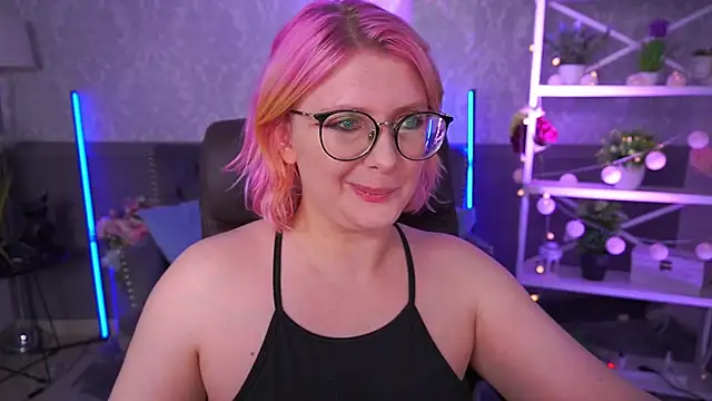 Snapshot of CoolTatis chatting on September 19, 2025, 6:50 am CoolTatis online show from September 19, 2025, 6:50 am