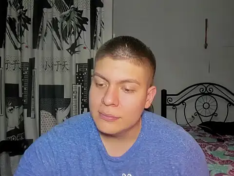 Snapshot of regan_jhonso chatting on February 25, 2026, 6:13 am regan jhonso online show from February 25, 2026, 6:13 am