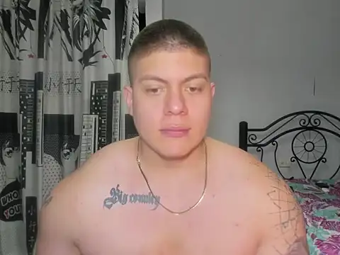 Snapshot of regan_jhonso chatting on January 6, 2026, 10:19 am regan jhonso online show from January 6, 2026, 10:19 am