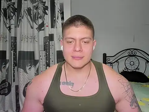 Snapshot of regan_jhonso chatting on December 23, 2025, 6:12 am regan jhonso online show from December 23, 2025, 6:12 am