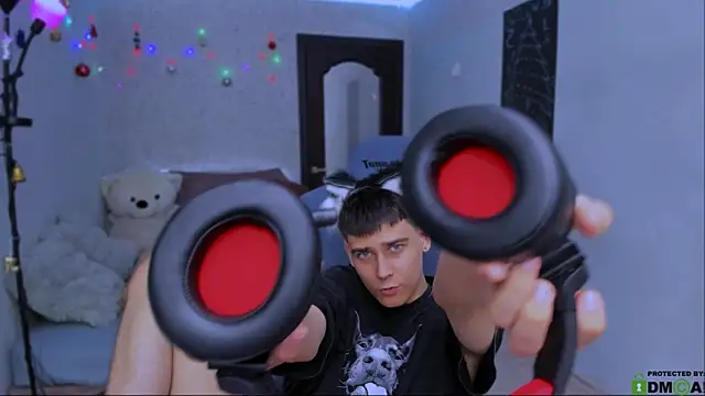 Snapshot of Foxicfu chatting on January 11, 2025, 1:43 pm Foxicfu online show from January 11, 2025, 1:43 pm