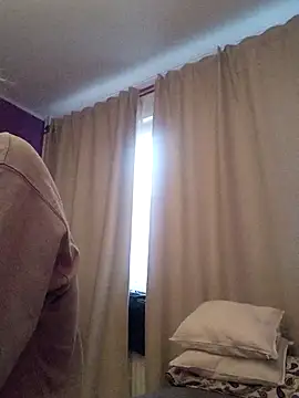 Snapshot of BritneyHudson chatting on November 27, 2025, 6:14 am BritneyHudson online show from November 27, 2025, 6:14 am