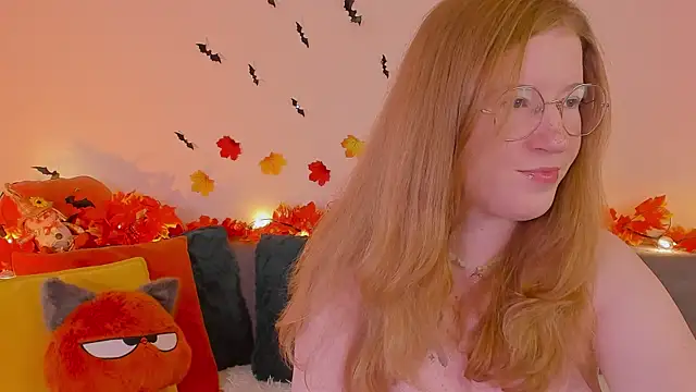 Snapshot of Tori_the_witch chatting on November 6, 2025, 8:18 am Tori the witch online show from November 6, 2025, 8:18 am