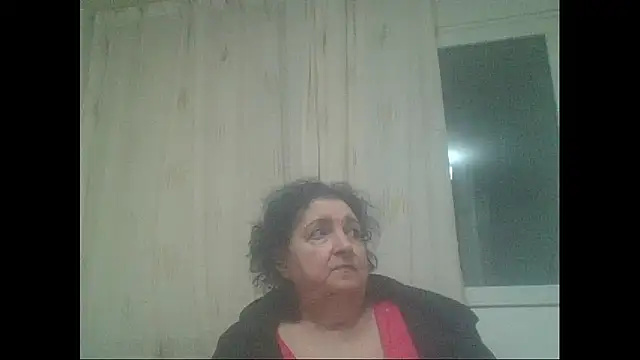 Snapshot of maturekorine chatting on January 6, 2026, 7:40 pm maturekorine online show from January 6, 2026, 7:40 pm