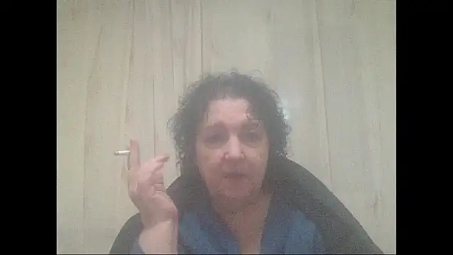 Snapshot of maturekorine chatting on November 23, 2025, 5:01 pm maturekorine online show from November 23, 2025, 5:01 pm