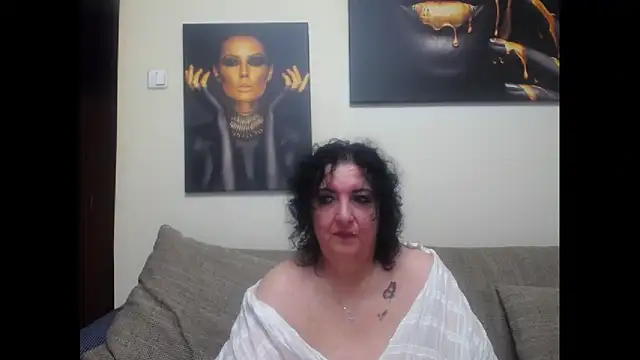 maturekorine online show from May 17, 2026, 9:59 pm