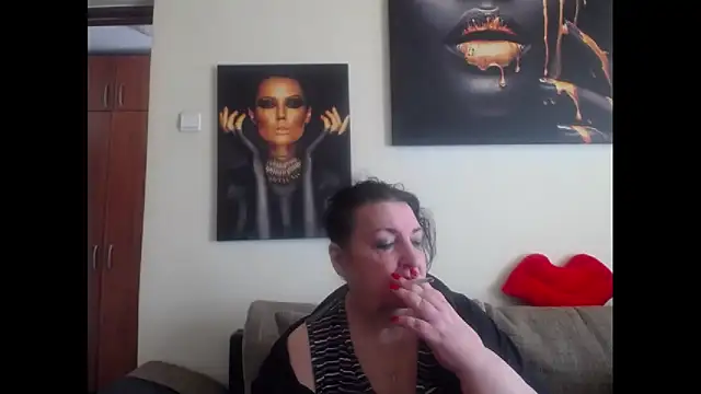 maturekorine online show from April 8, 2026, 7:54 am