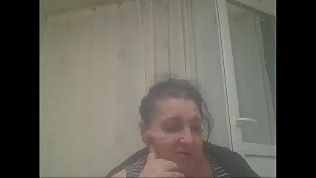 maturekorine online show from April 4, 2026, 8:37 pm