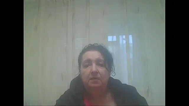 Snapshot of maturekorine chatting on January 16, 2026, 2:32 pm maturekorine online show from January 16, 2026, 2:32 pm