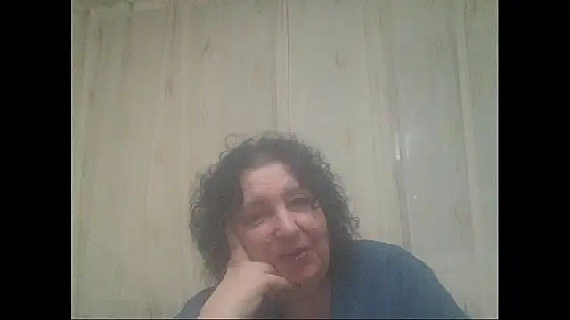 Snapshot of maturekorine chatting on February 6, 2026, 7:21 pm maturekorine online show from February 6, 2026, 7:21 pm