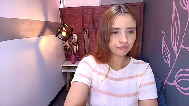 Snapshot of ZaraNolimits_ chatting on July 14, 2026, 12:55 pm ZaraNolimits online show from July 14, 2026, 12:55 pm