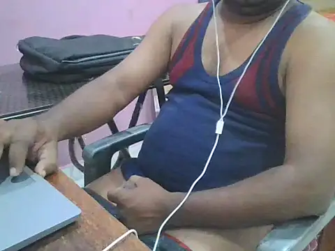 Snapshot of ITGuyhyd chatting on November 2, 2025, 8:58 pm ITGuyhyd online show from November 2, 2025, 8:58 pm