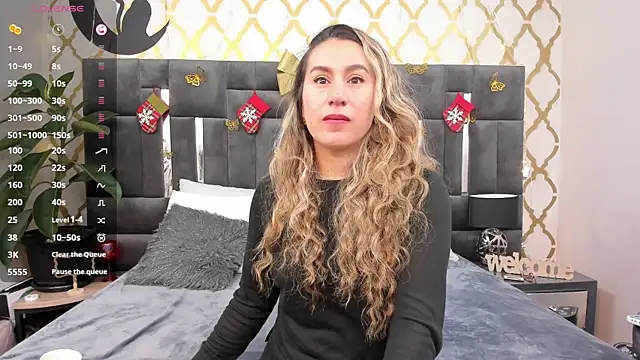 Snapshot of RubbyTaylor chatting on November 29, 2025, 11:43 am RubbyTaylor online show from November 29, 2025, 11:43 am