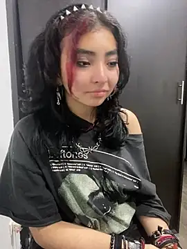 Snapshot of _Gothiccbitch_ chatting on December 17, 2024, 10:55 am  Gothiccbitch  online show from December 17, 2024, 10:55 am