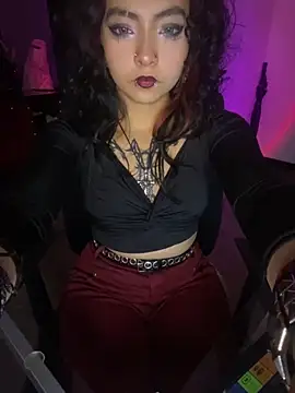 Snapshot of _Gothiccbitch_ chatting on October 7, 2025, 7:20 am  Gothiccbitch  online show from October 7, 2025, 7:20 am