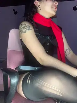 Snapshot of _Gothiccbitch_ chatting on March 1, 2025, 10:02 am  Gothiccbitch  online show from March 1, 2025, 10:02 am