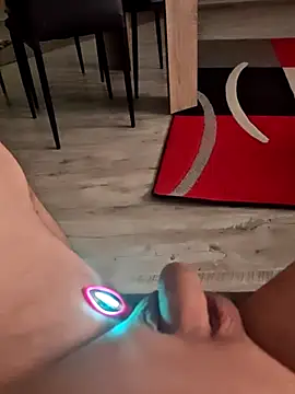 Szeltolo001 online show from January 11, 2026, 3:02 am