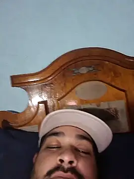 Snapshot of GILBERTHOR92 chatting on November 25, 2025, 6:25 am GILBERTHOR92 online show from November 25, 2025, 6:25 am