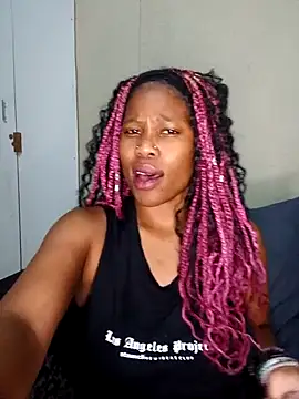 Snapshot of PerfectionBerrie chatting on December 15, 2025, 5:30 pm PerfectionBerrie online show from December 15, 2025, 5:30 pm