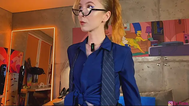 Snapshot of izi-fox chatting on September 21, 2025, 4:12 pm izi-fox online show from September 21, 2025, 4:12 pm