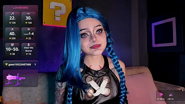 Snapshot of Elettra_Rou chatting on December 5, 2025, 12:32 am Elettra Rou online show from December 5, 2025, 12:32 am