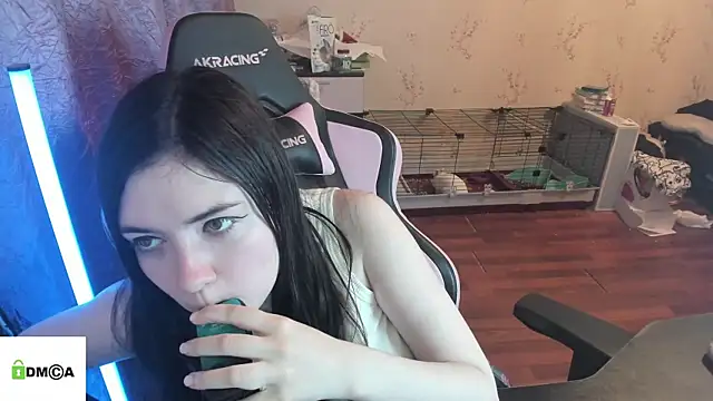 Crazy forest fairy online show from May 24, 2026, 9:04 pm