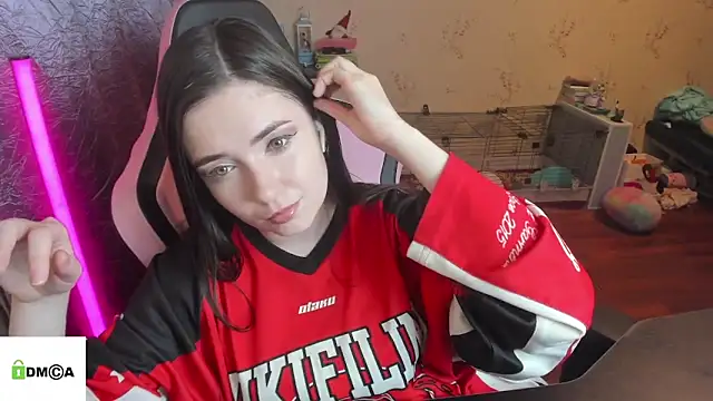 Crazy forest fairy online show from February 5, 2026, 1:23 am