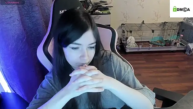 Crazy forest fairy online show from March 2, 2025, 1:04 am