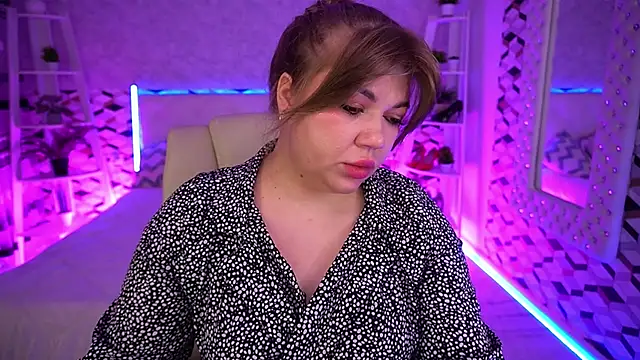 GabbieJay online show from June 9, 2026, 12:28 pm
