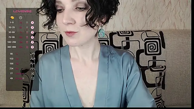 TinaWince online show from March 22, 2025, 6:11 am