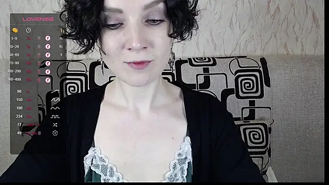 TinaWince online show from March 8, 2025, 5:49 am