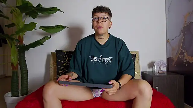 Snapshot of alex_noa chatting on January 15, 2026, 7:28 pm alex noa online show from January 15, 2026, 7:28 pm