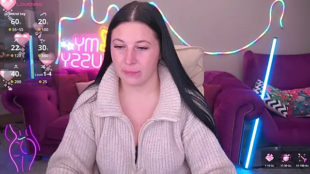 Snapshot of ArianaDarkk chatting on November 7, 2025, 4:55 pm ArianaDarkk online show from November 7, 2025, 4:55 pm