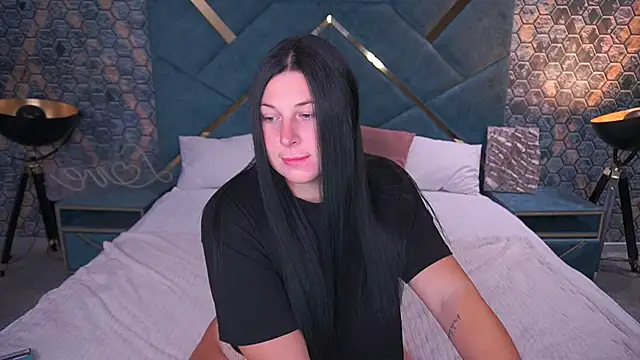 Snapshot of ArianaDarkk chatting on October 20, 2025, 7:47 pm ArianaDarkk online show from October 20, 2025, 7:47 pm