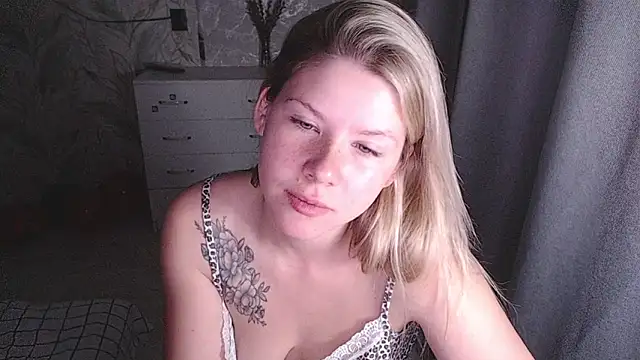 Snapshot of MelissaXKinky chatting on October 20, 2025, 6:41 pm MelissaXKinky online show from October 20, 2025, 6:41 pm