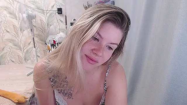 Snapshot of MelissaXKinky chatting on September 10, 2025, 3:05 am MelissaXKinky online show from September 10, 2025, 3:05 am