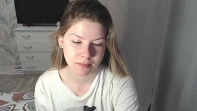 Snapshot of MelissaXKinky chatting on February 14, 2025, 2:39 am MelissaXKinky online show from February 14, 2025, 2:39 am