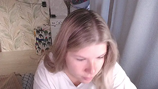 Snapshot of MelissaXKinky chatting on September 30, 2025, 2:39 am MelissaXKinky online show from September 30, 2025, 2:39 am