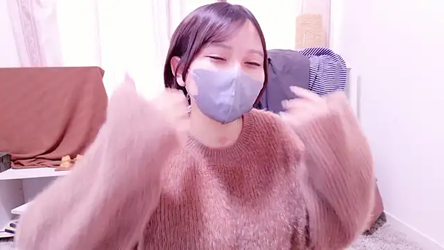 senachinnn online show from November 12, 2025, 3:10 am