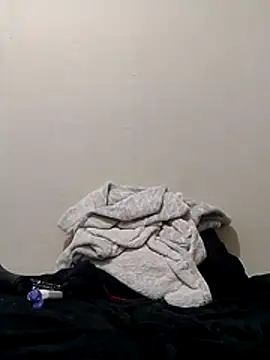 angelo3jesus online show from November 10, 2025, 2:27 am