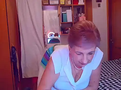 Snapshot of Victoria5643 chatting on March 17, 2025, 7:48 pm Victoria5643 online show from March 17, 2025, 7:48 pm