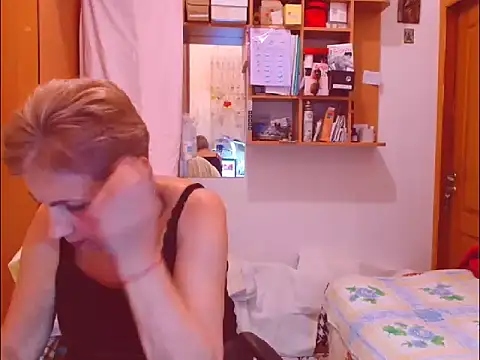 Snapshot of Victoria5643 chatting on September 24, 2025, 7:42 pm Victoria5643 online show from September 24, 2025, 7:42 pm