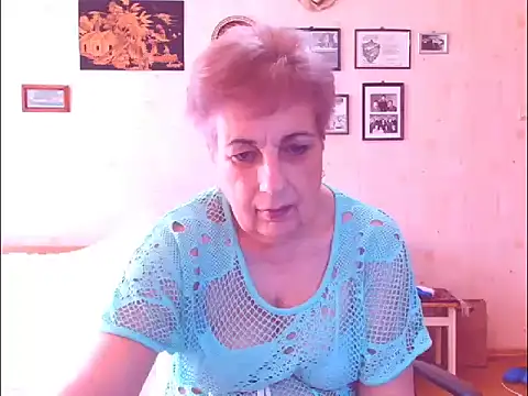 Victoria5643 online show from March 28, 2026, 8:04 am