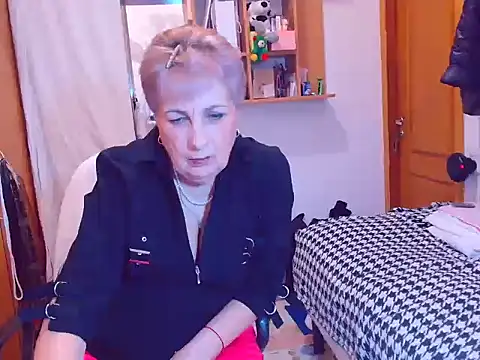 Snapshot of Victoria5643 chatting on February 13, 2025, 8:03 pm Victoria5643 online show from February 13, 2025, 8:03 pm