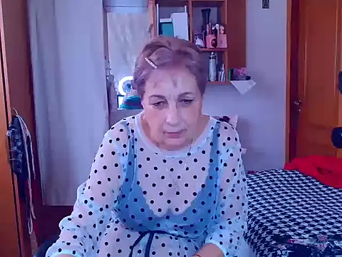 Snapshot of Victoria5643 chatting on March 16, 2025, 10:33 am Victoria5643 online show from March 16, 2025, 10:33 am