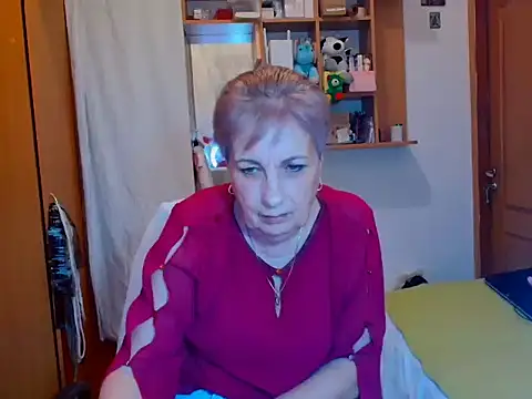 Snapshot of Victoria5643 chatting on February 26, 2025, 6:48 pm Victoria5643 online show from February 26, 2025, 6:48 pm