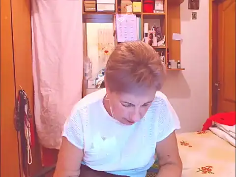 Snapshot of Victoria5643 chatting on September 15, 2025, 7:25 pm Victoria5643 online show from September 15, 2025, 7:25 pm